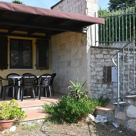 S040 - Sirolo, Comodo Trilocale Con Giardino Sirolo