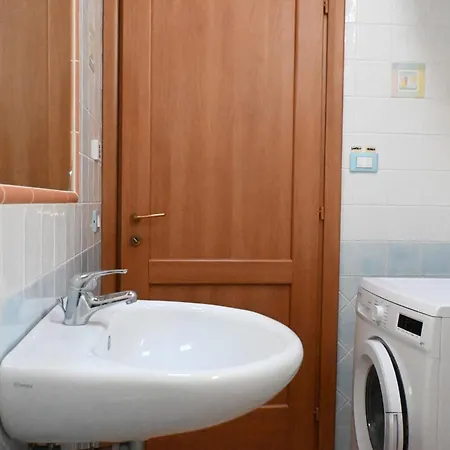 Apartment S040 - Sirolo, Comodo Trilocale Con Giardino *